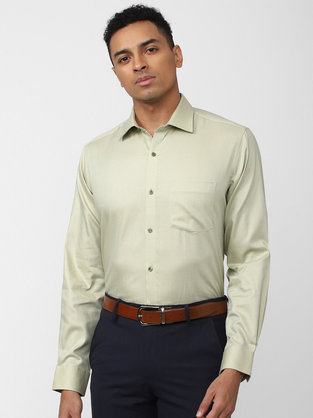 

Van Heusen Textured Spread Collar Formal Shirt, Green