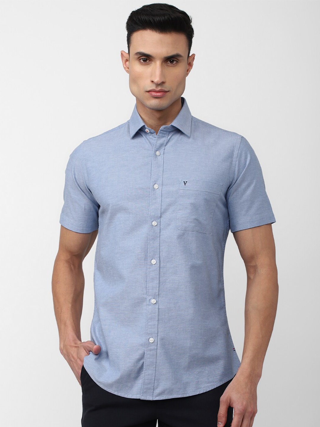 

Van Heusen Sport Short Sleeves Patch Pocket Slim Fit Casual Shirt, Blue