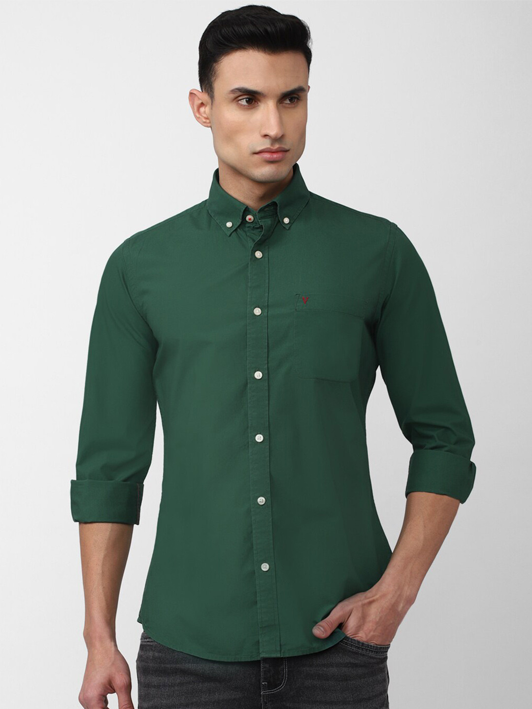 

Van Heusen Sport Slim Fit Spread Collar Pure Cotton Casual Shirt, Green