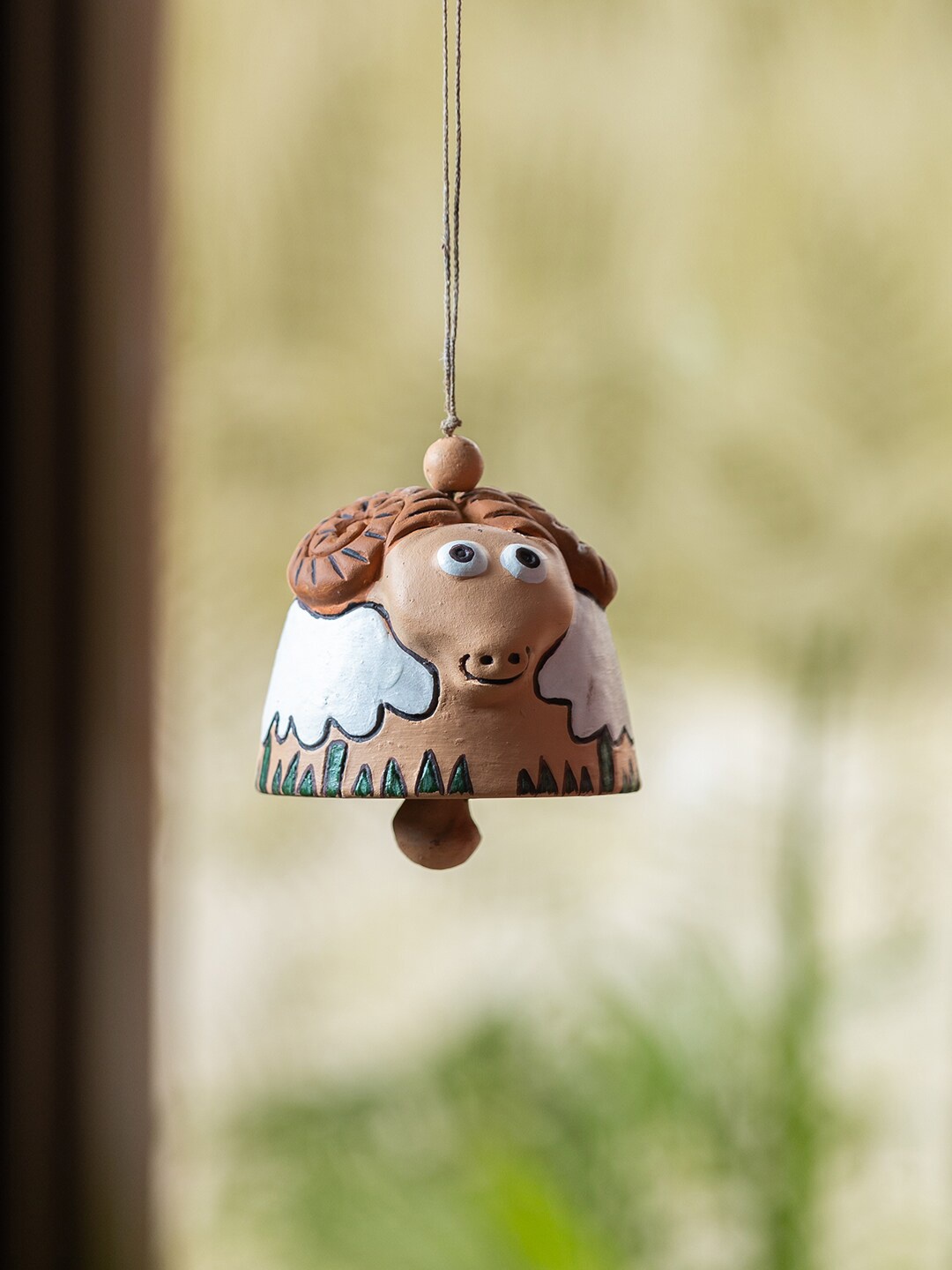 ExclusiveLane Rustic Ram Beige Hanging Windchime