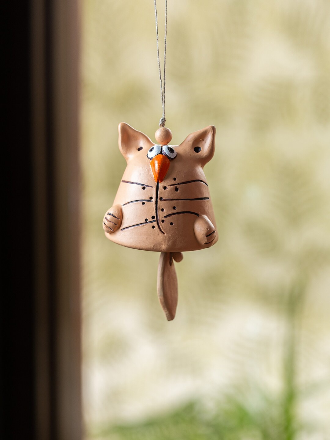 

ExclusiveLane Babbling Bird Beige Terracotta Windchimes