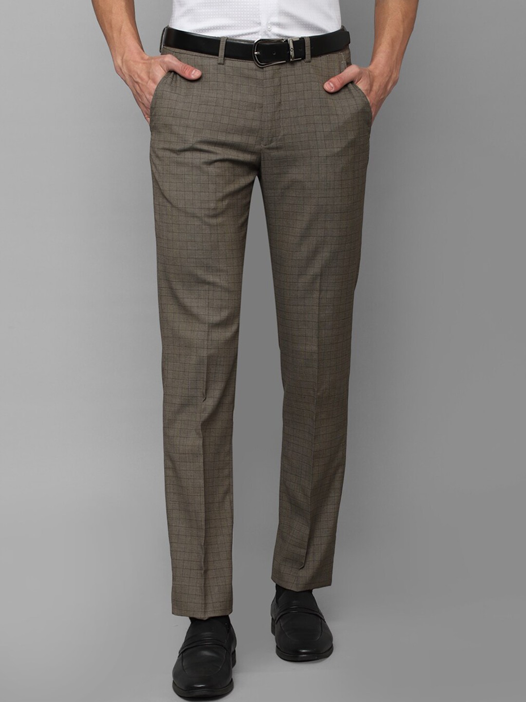 

Louis Philippe Men Slim Fit Checked Formal Trousers, Brown