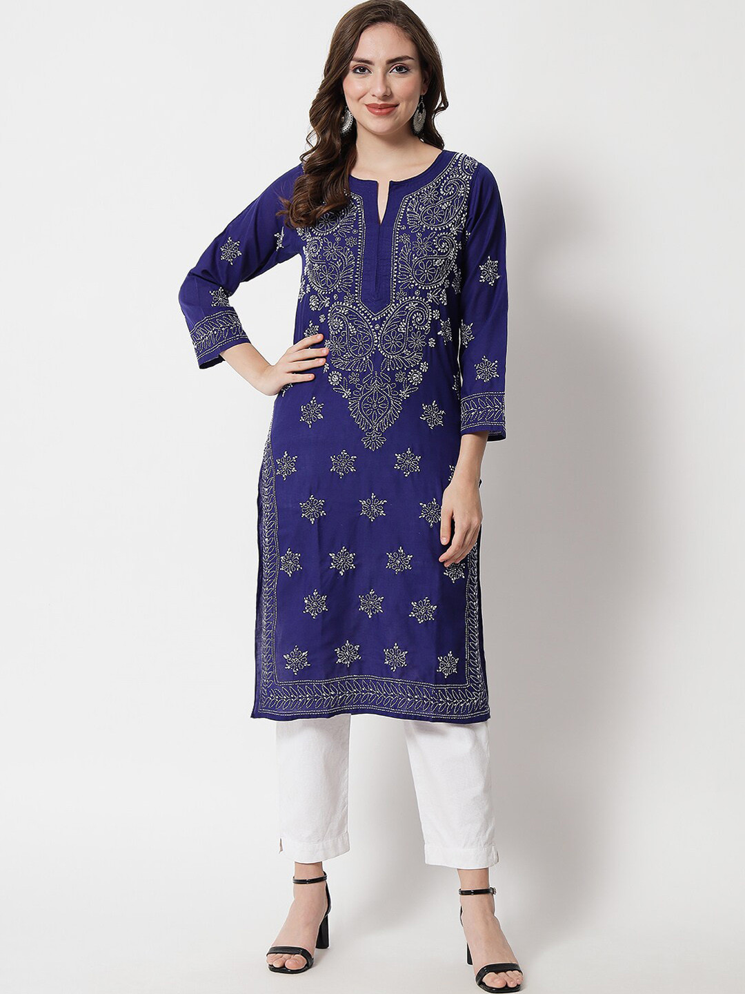 

PARAMOUNT CHIKAN Ethnic Motifs Embroidered Chikankari Cotton Straight Kurta, Navy blue