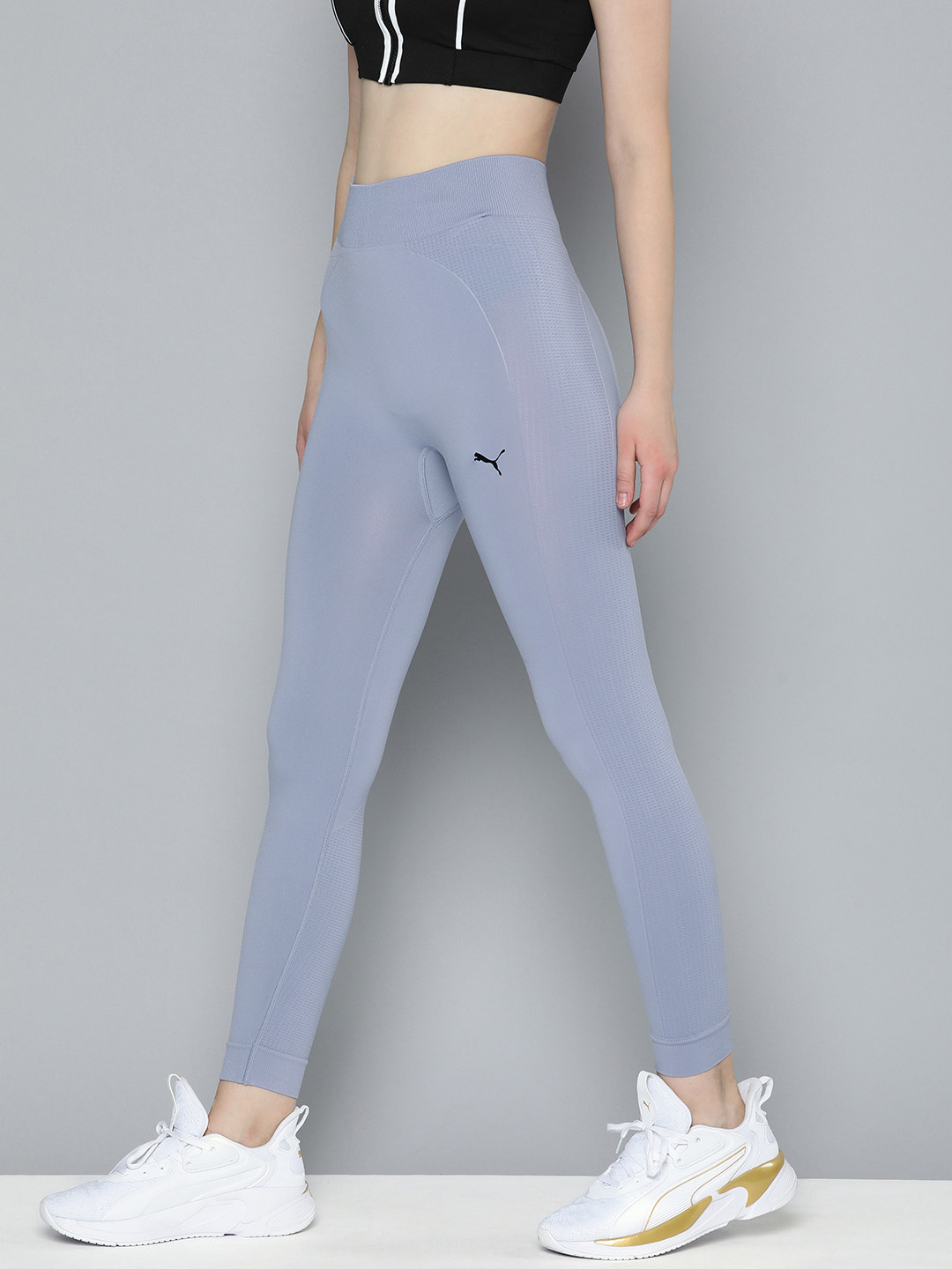

Puma Women Solid STUDIO FDATN SEAMLESS Tights, Blue