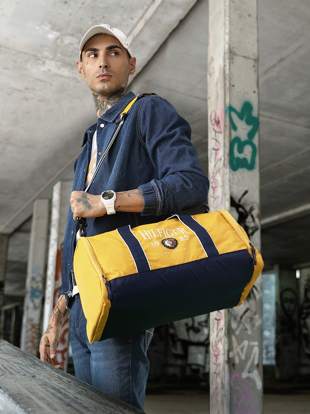 

Tommy Hilfiger Unisex Brand Logo Printed Duffel Bag, Yellow