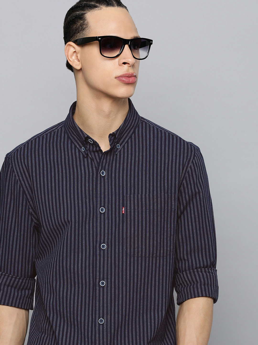 

Levis Men Slim Fit Vertical Stripes Opaque Pure Cotton Casual Shirt With Chest Pocket, Navy blue