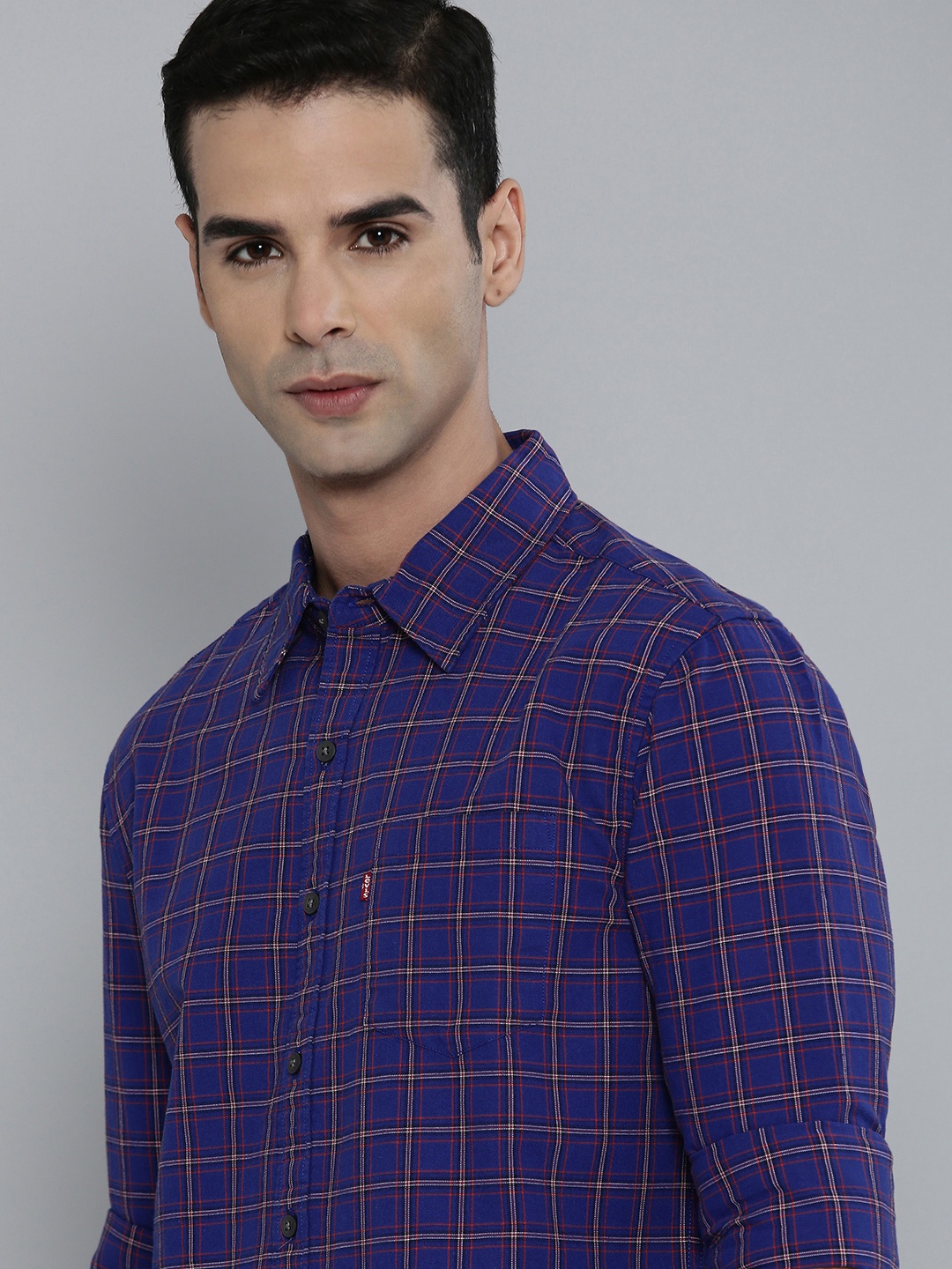 

Levis Men Pure Cotton Slim Fit Tartan Checks Casual Shirt, Blue