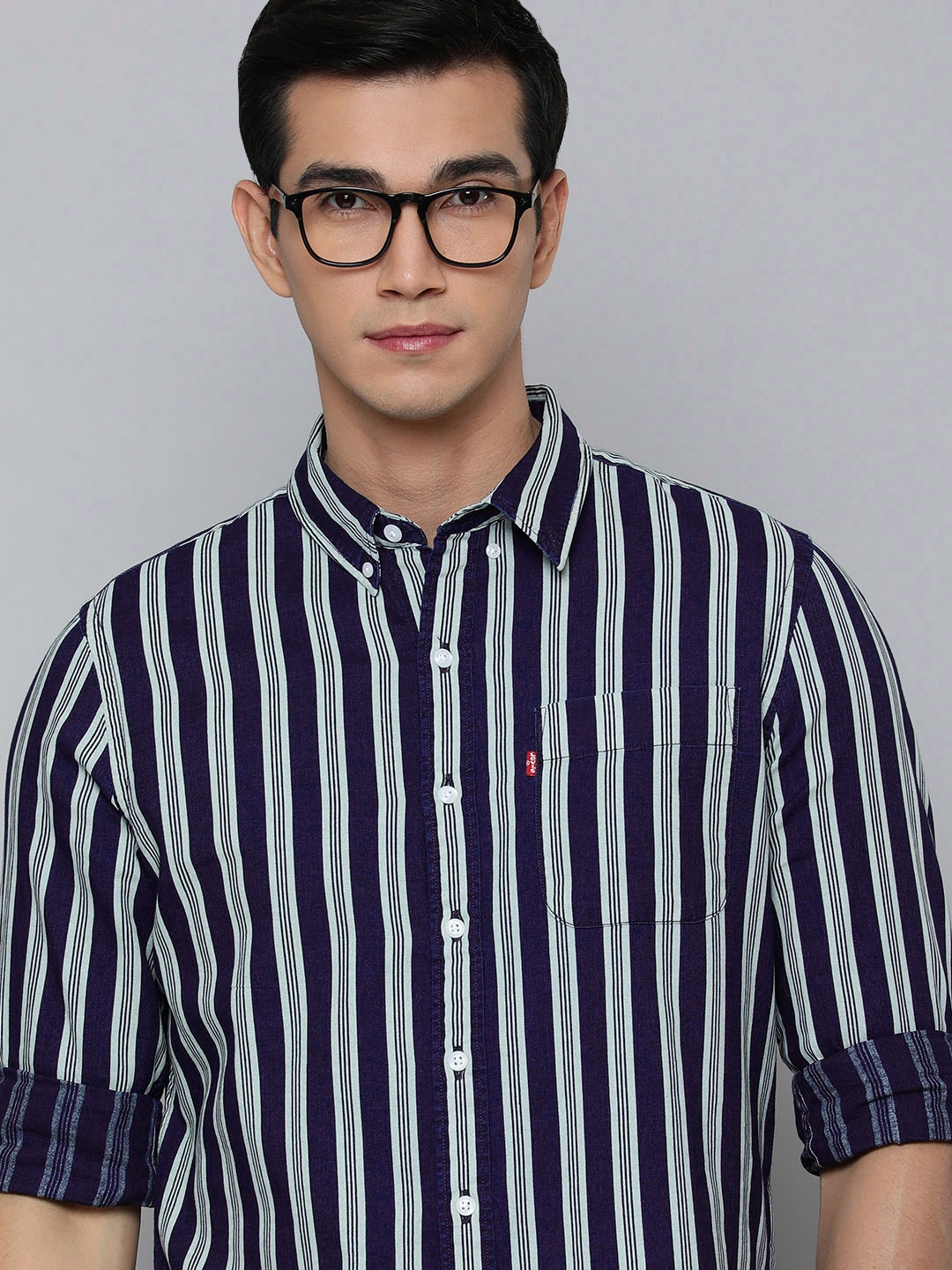 

Levis Men Pure Cotton Slim Fit Striped Casual Shirt, Navy blue