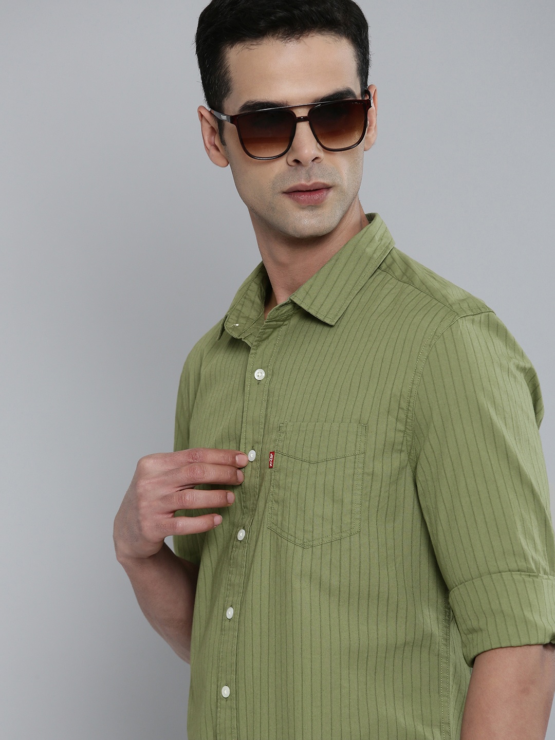 

Levis Pure Cotton Slim Fit Striped Casual Shirt, Green