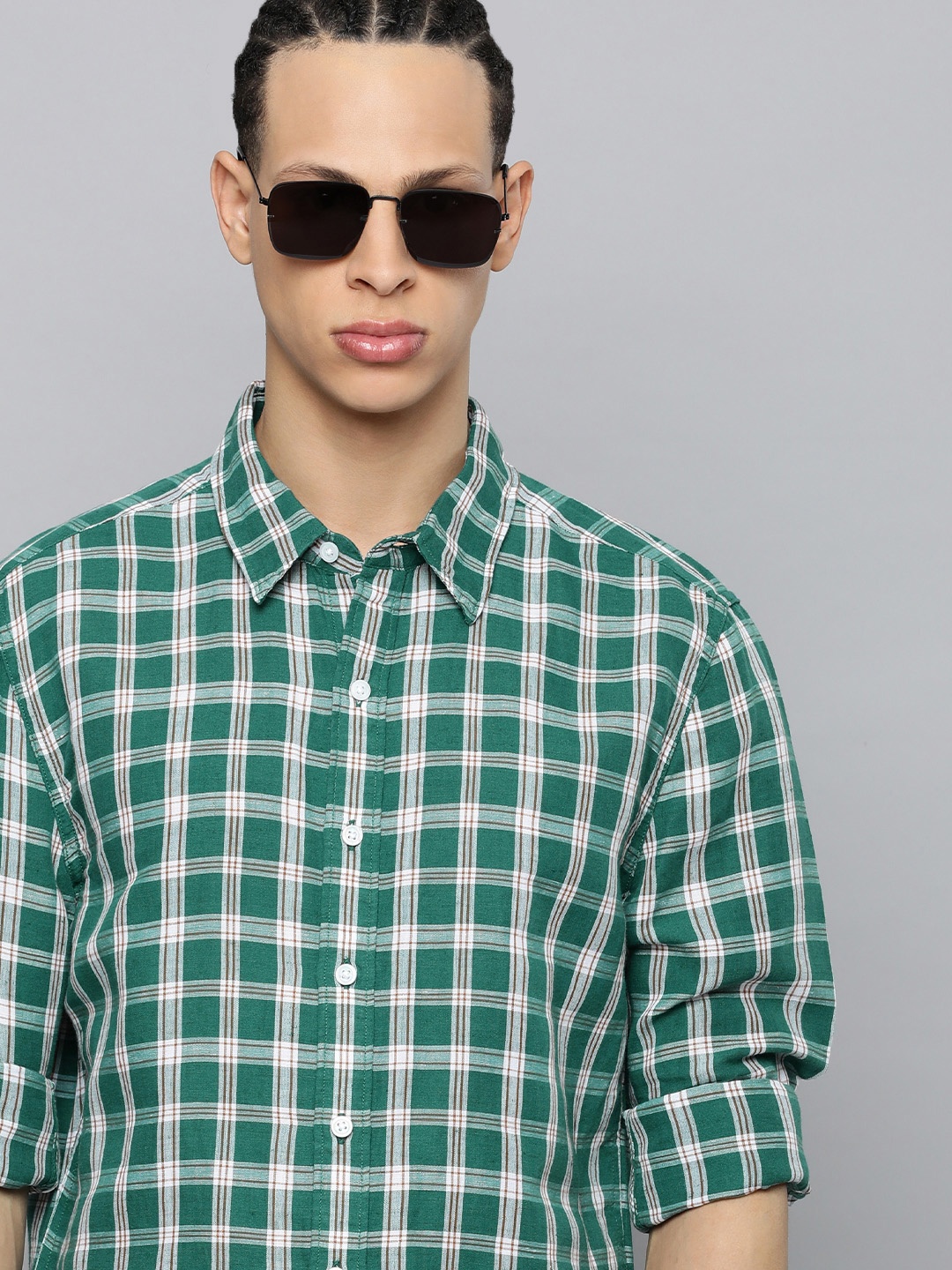 

Levis Men Linen Cotton Tartan Checks Spread Collar Casual Shirt, Green