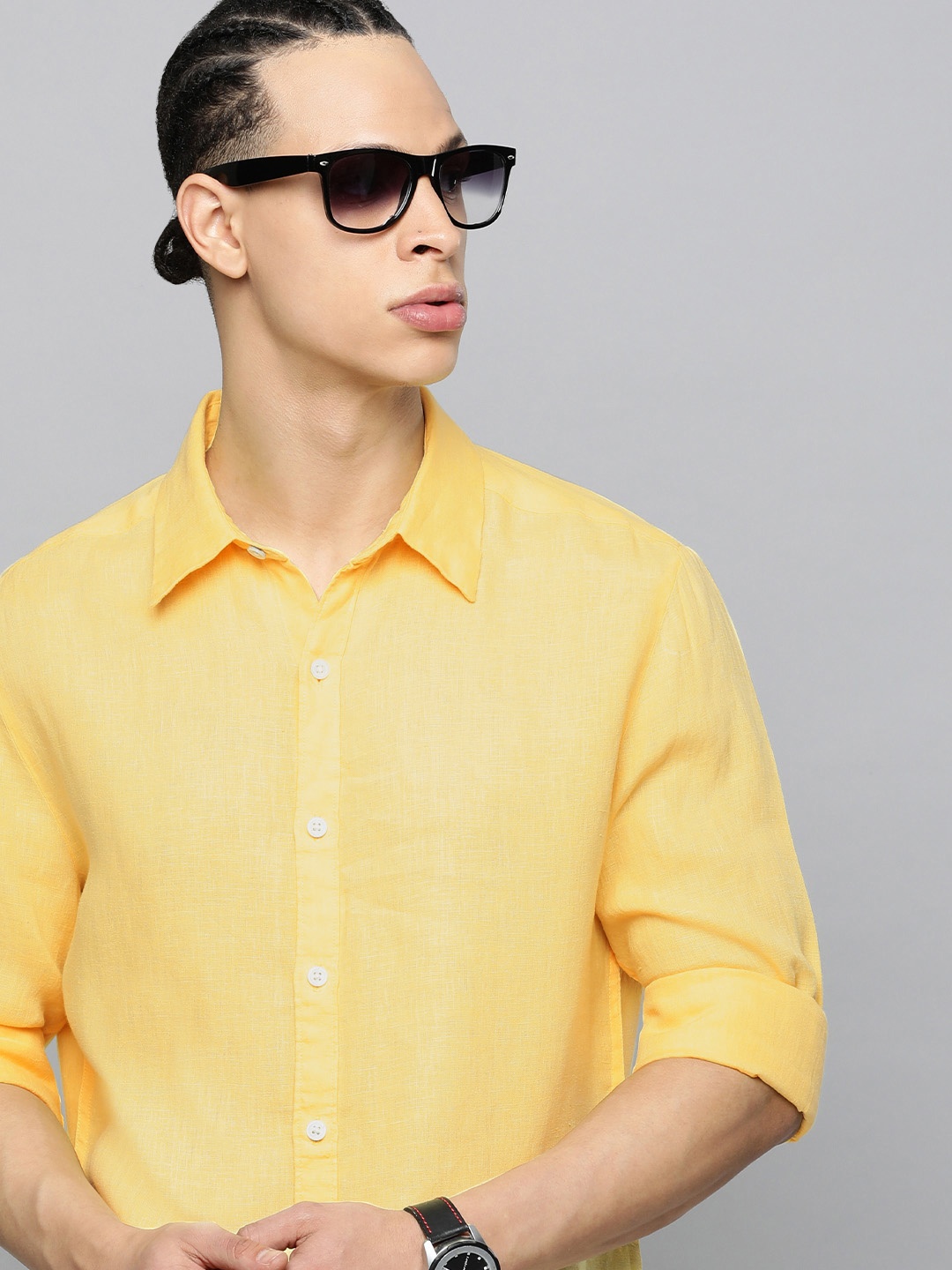 

Levis Men Solid Opaque Pure Linen Casual Shirt, Yellow