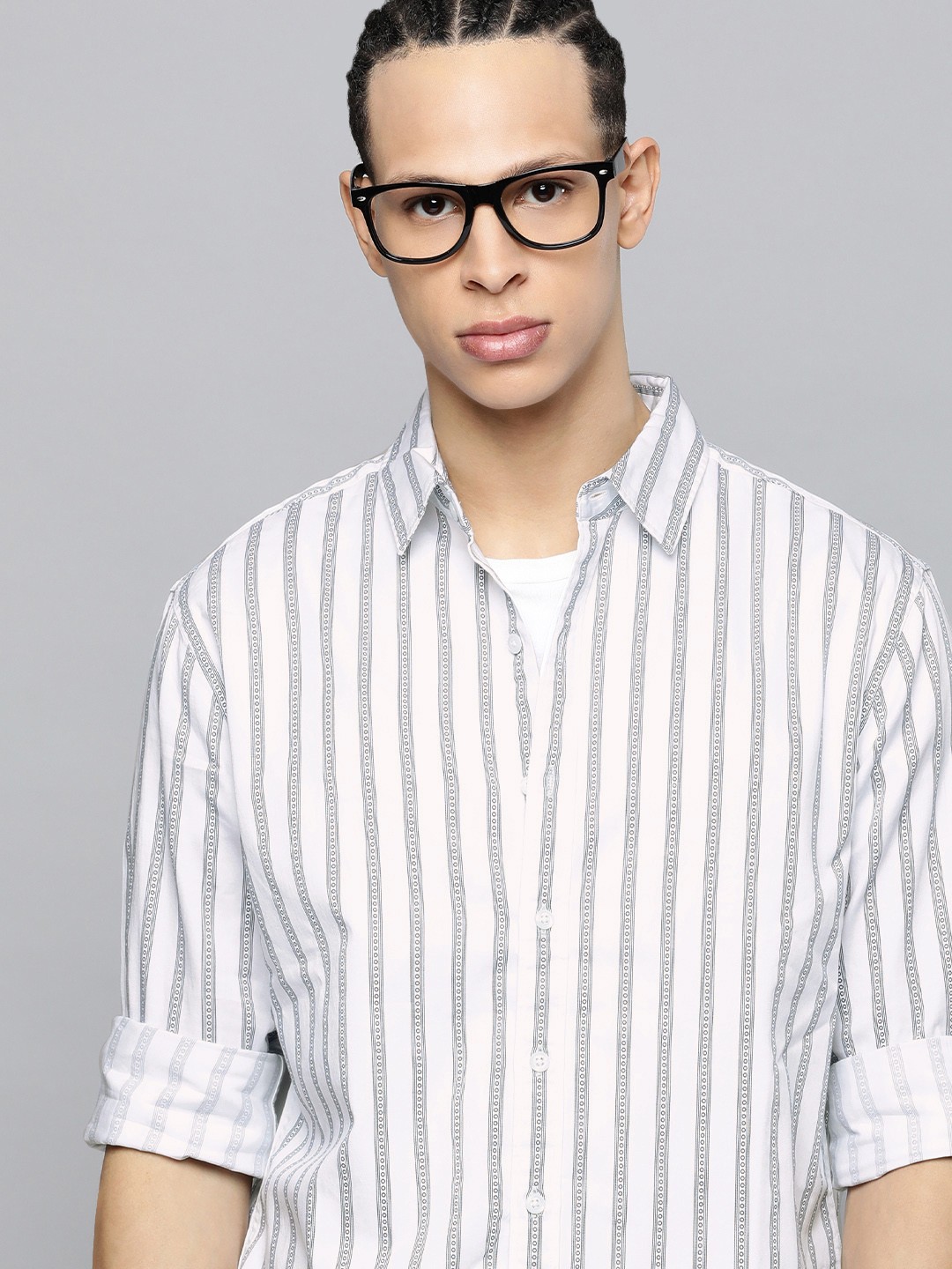 

Levis Slim Fit Striped And Printed Casual Shirt, White