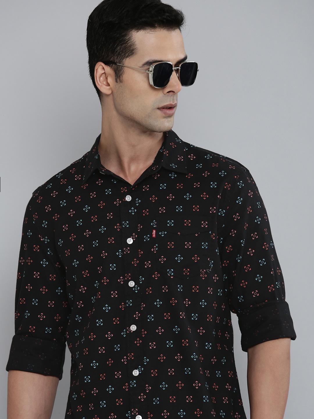 

Levis Slim Fit Printed Casual Shirt, Black