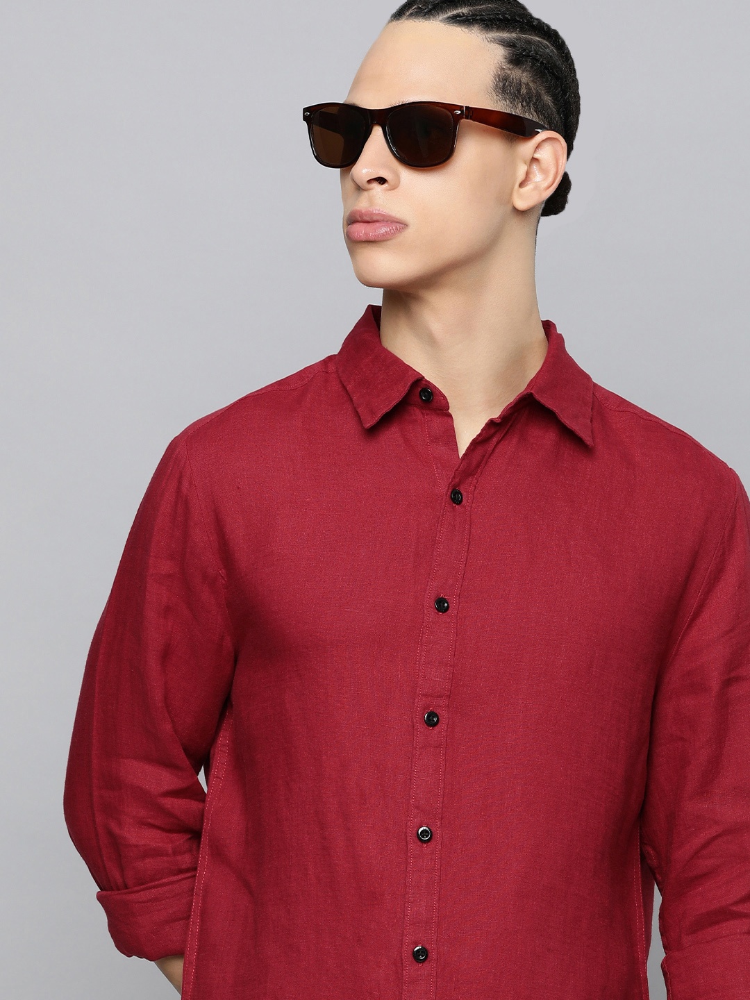 

Levis Spread Collar Slim Fit Pure Linen Casual Shirt, Red