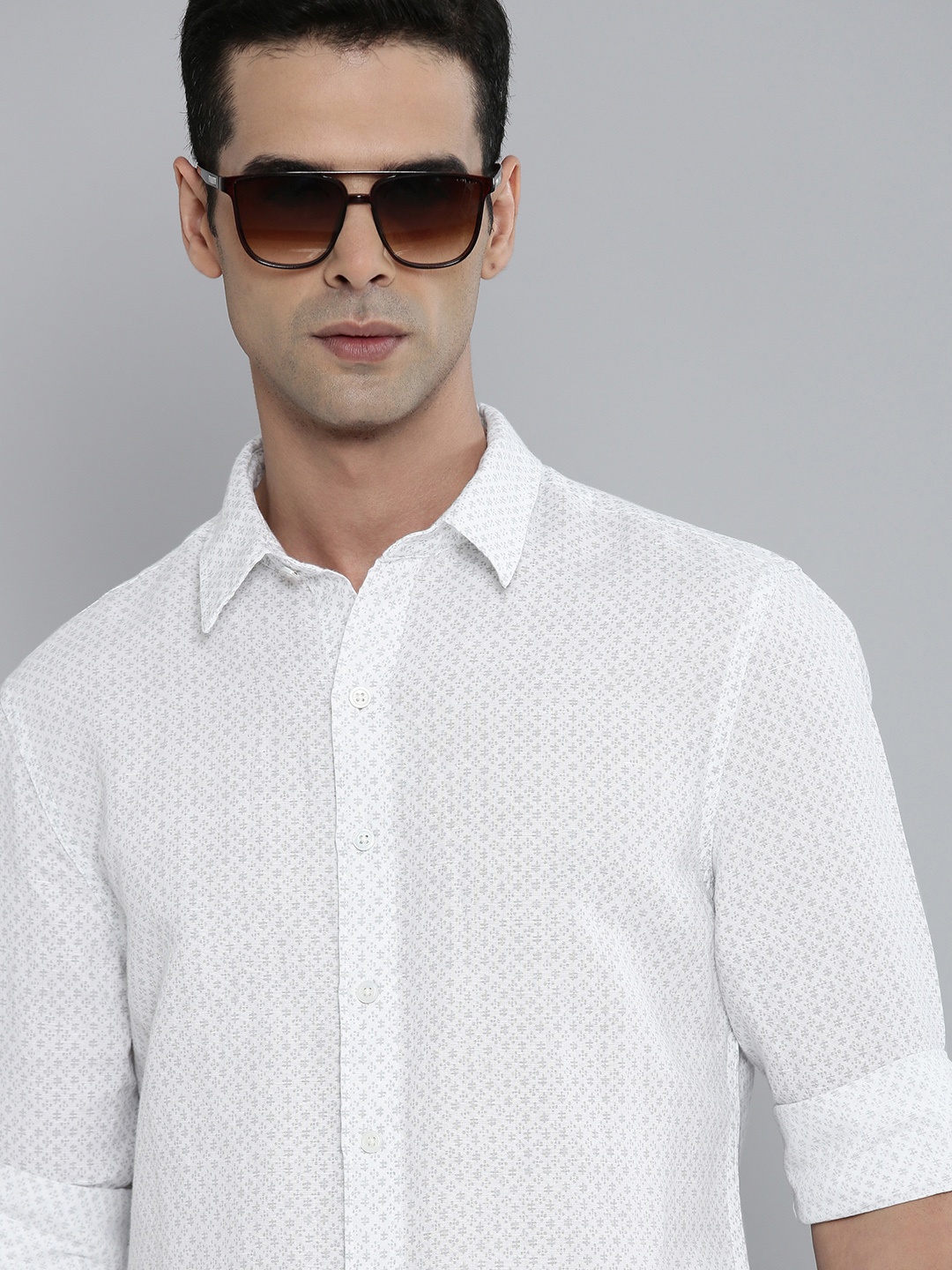

Levis Geometric Printed Cotton Linen Casual Shirt, White