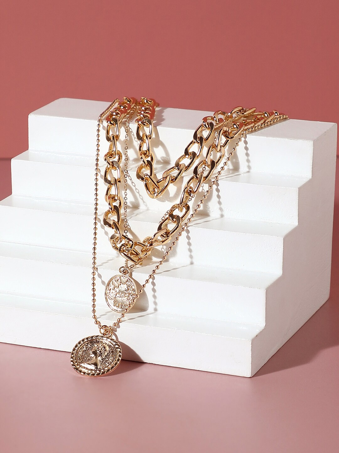 

SOHI Gold-Plated Layered Pendant Chain