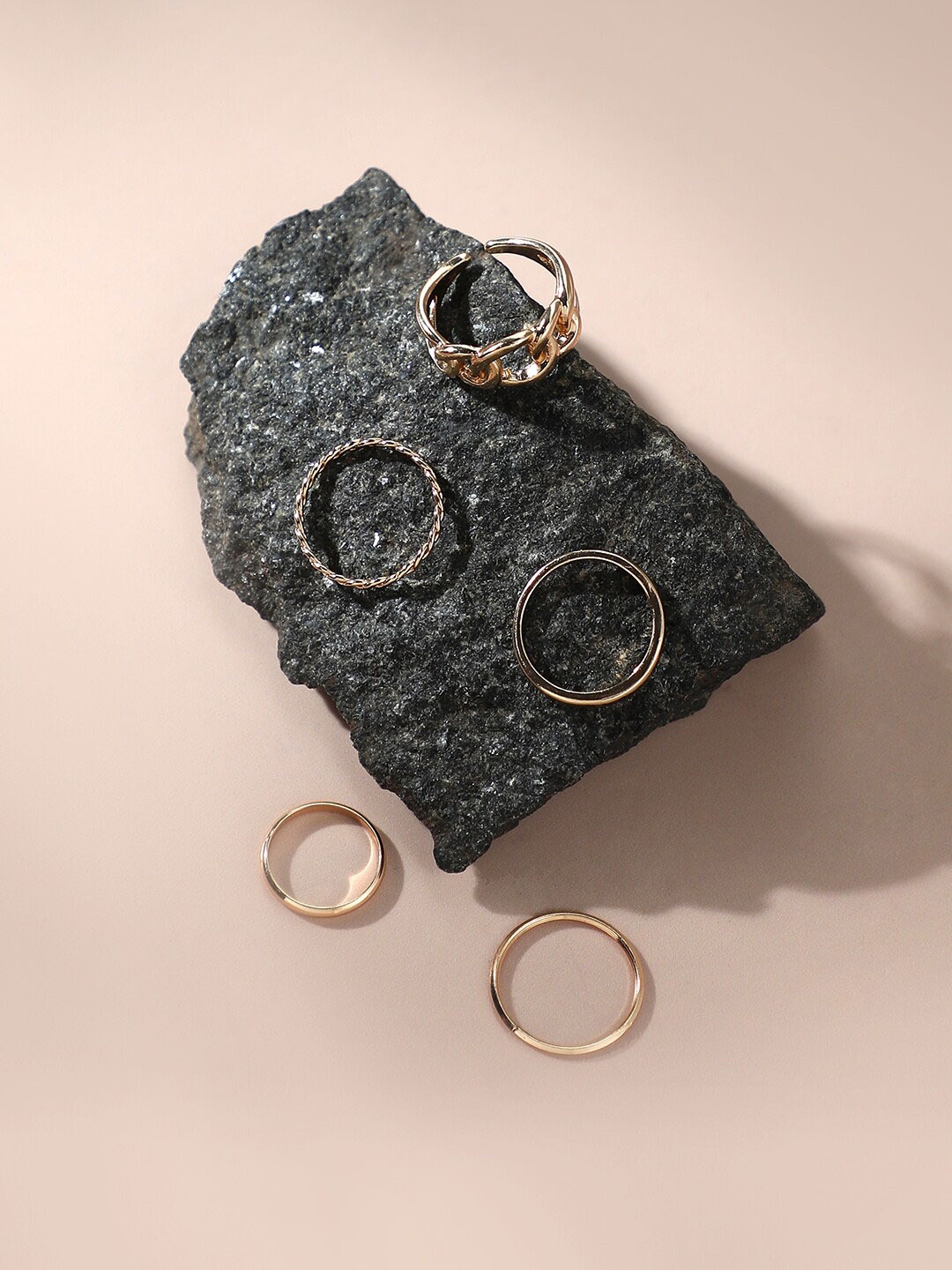 

SOHI Set Of 5 Gold-Plated Designer Finger Ring