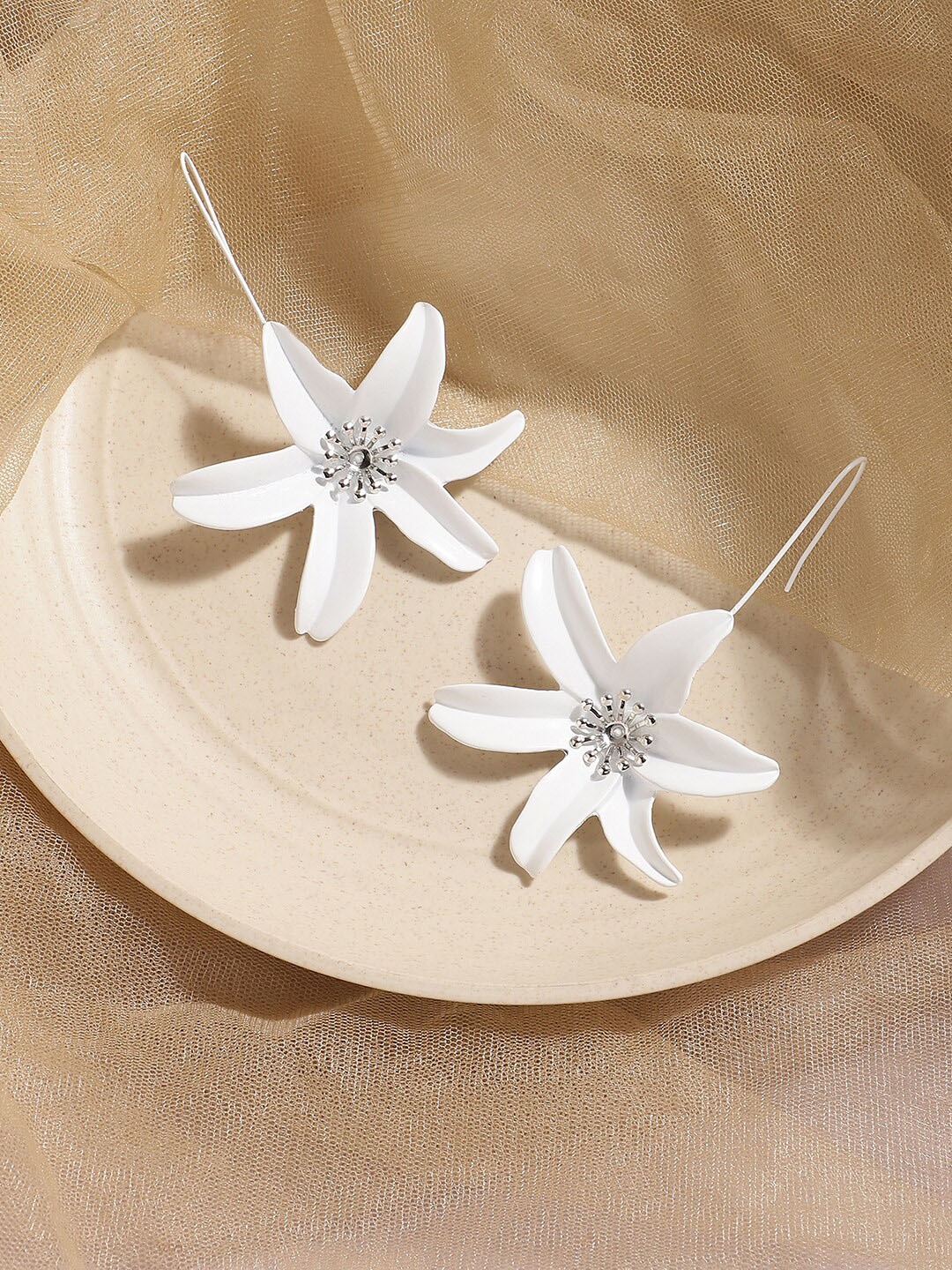 

SOHI Silver-Plated Floral Shape Drop Earrings, White