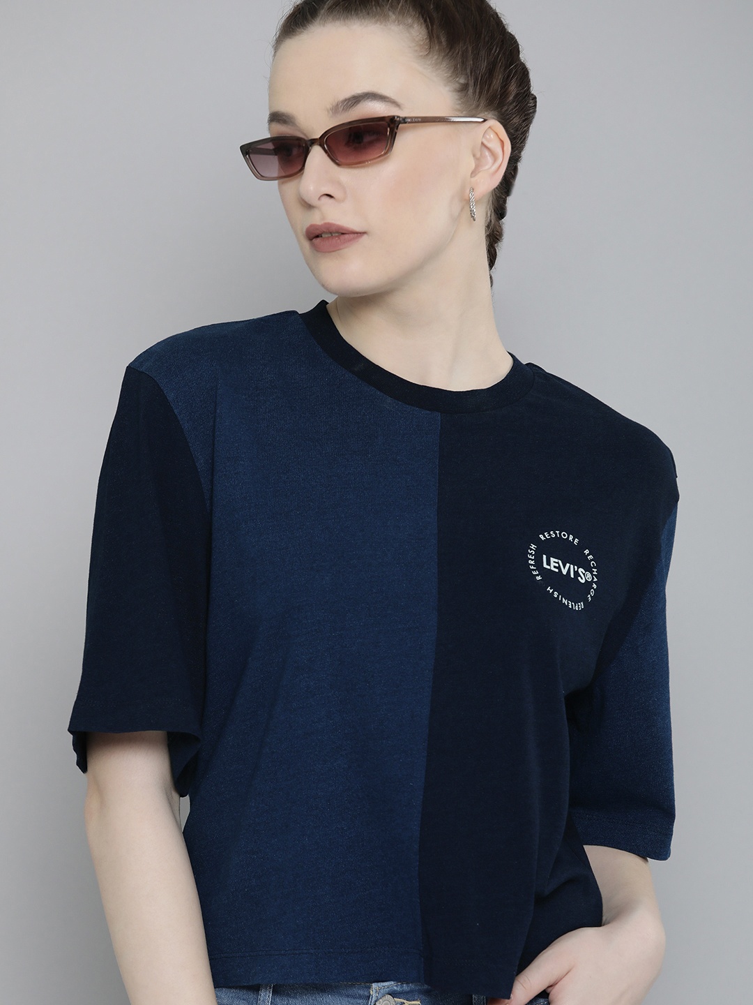 

Levis Women Pure Cotton Colourblocked Drop-Shoulder T-shirt, Teal