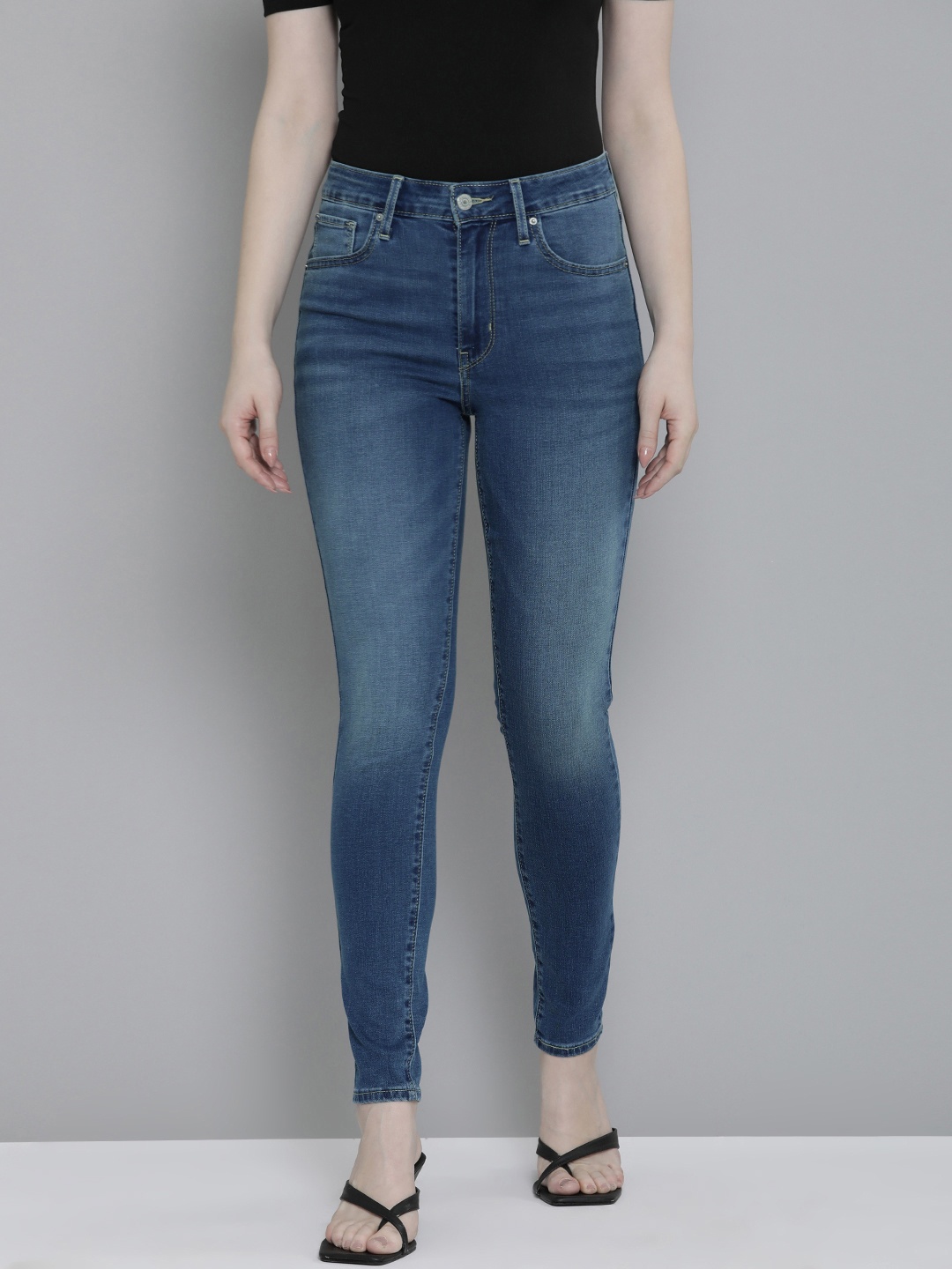 

Levis Women Mid Rise 721 Skinny Fit Light Fade Stretchable Jeans, Blue
