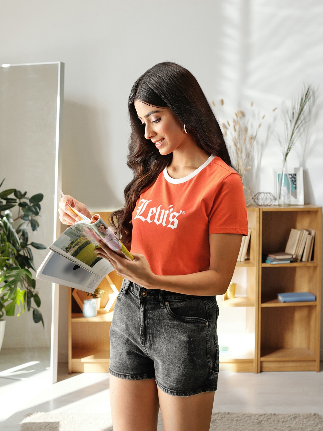 

Levis Women Brand Logo Printed Pure Cotton T-shirt, Orange
