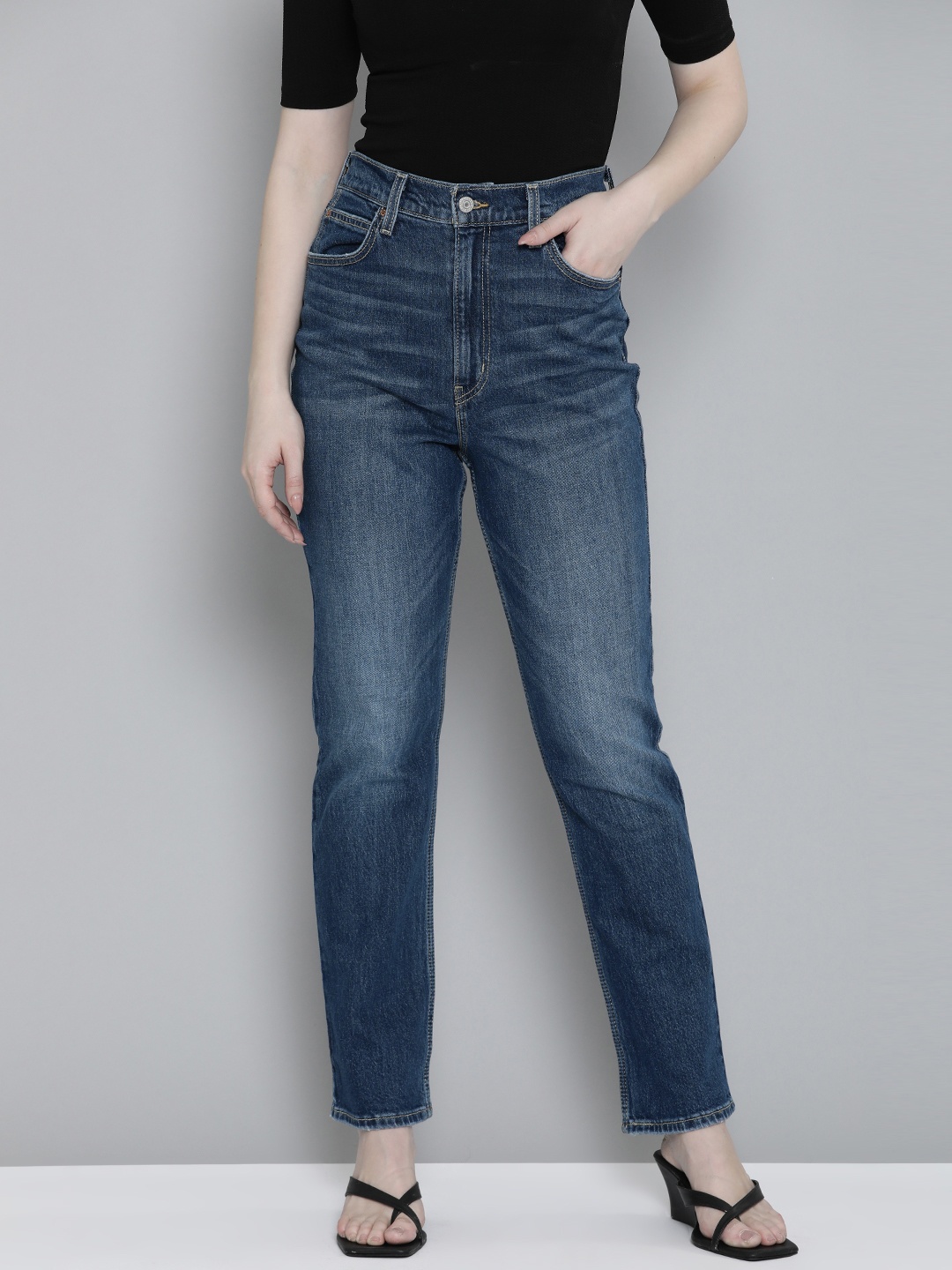 

Levis Women Straight Fit High-Rise Light Fade Stretchable Jeans, Blue