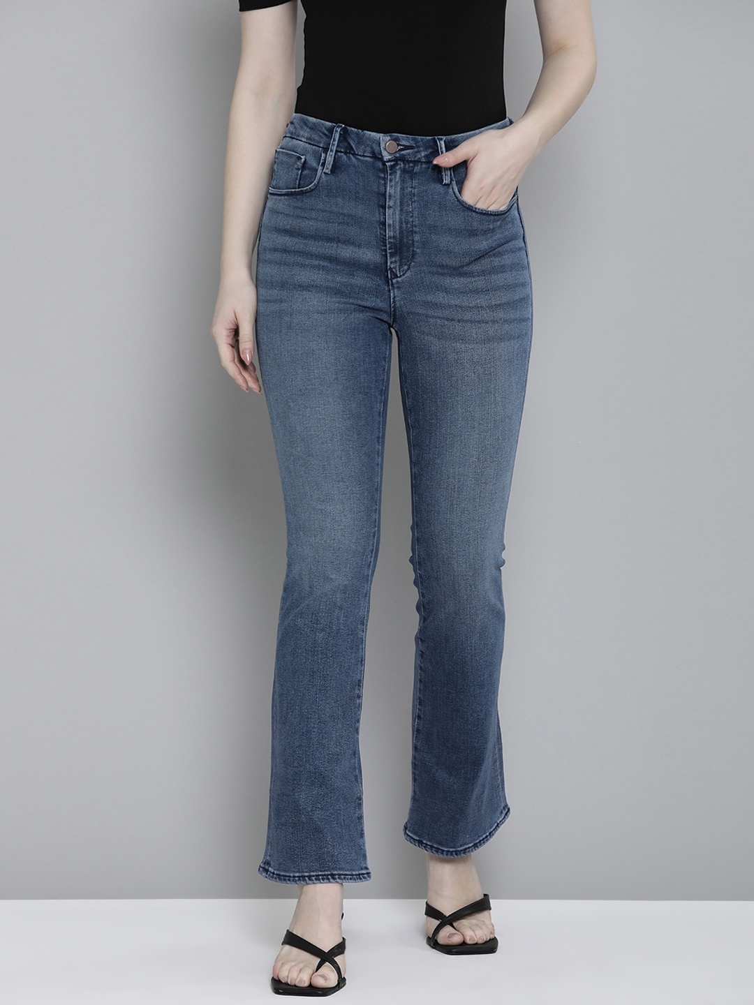 

Levis Women Mid Rise 725 Skinny Fit Light Fade Stretchable Jeans, Blue