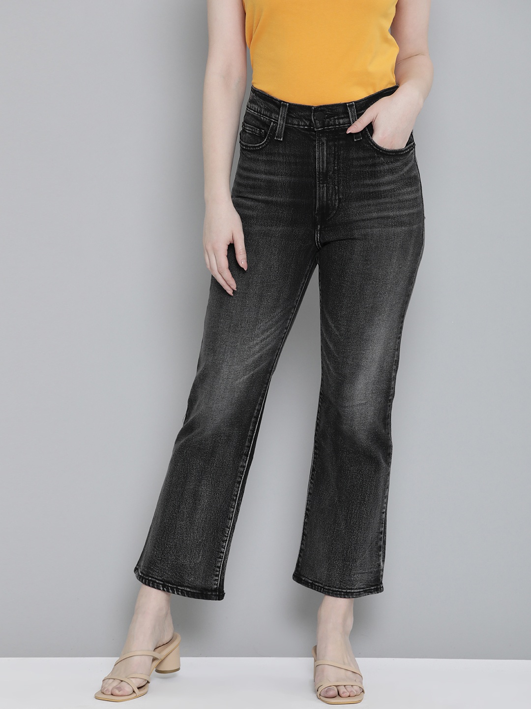 

Levis Women Mid Rise Loose Fit Light Fade Stretchable Jeans, Charcoal