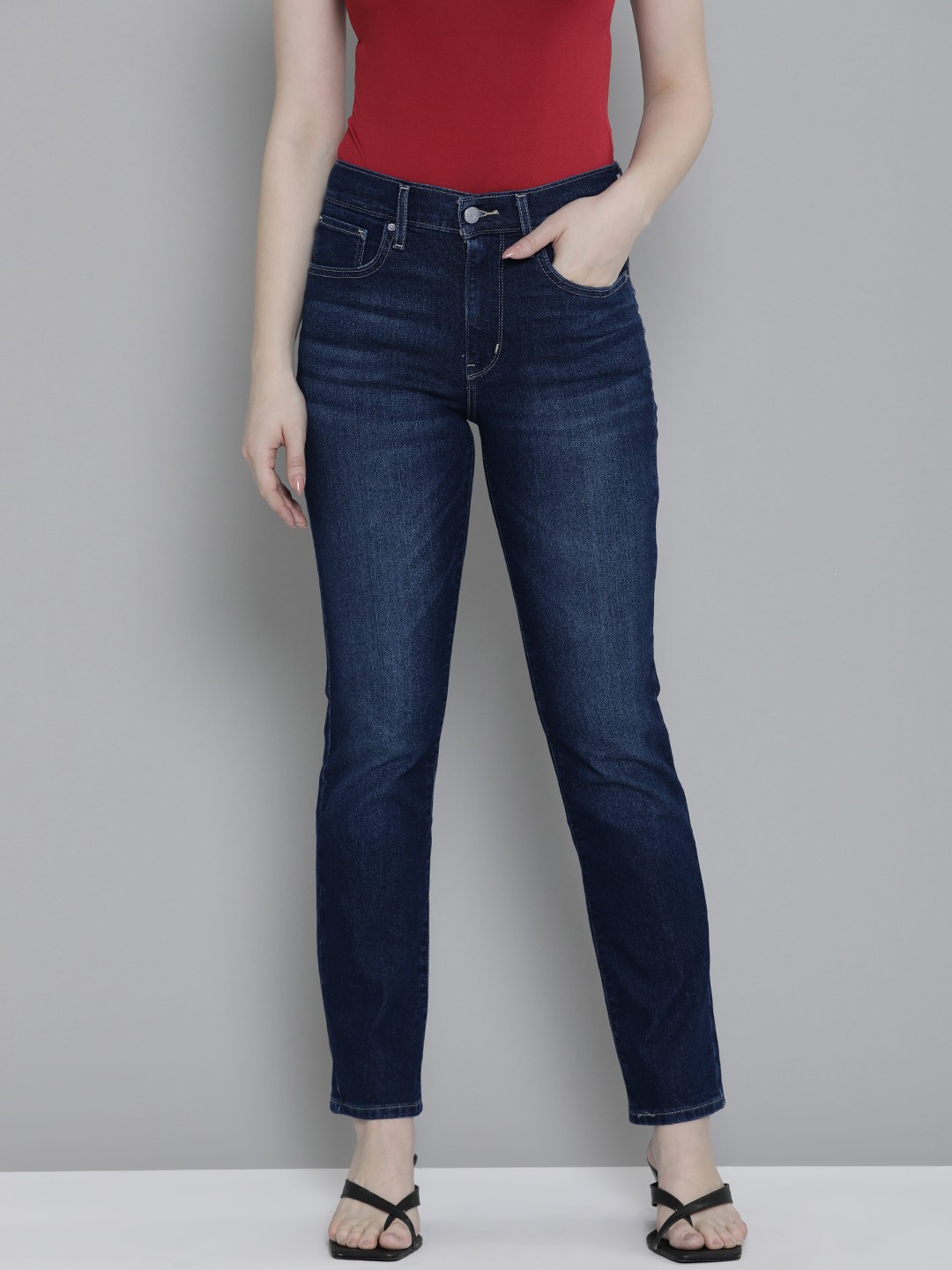 

Levis Women 724 Straight Fit High-Rise Light Fade Stretchable Jeans, Blue