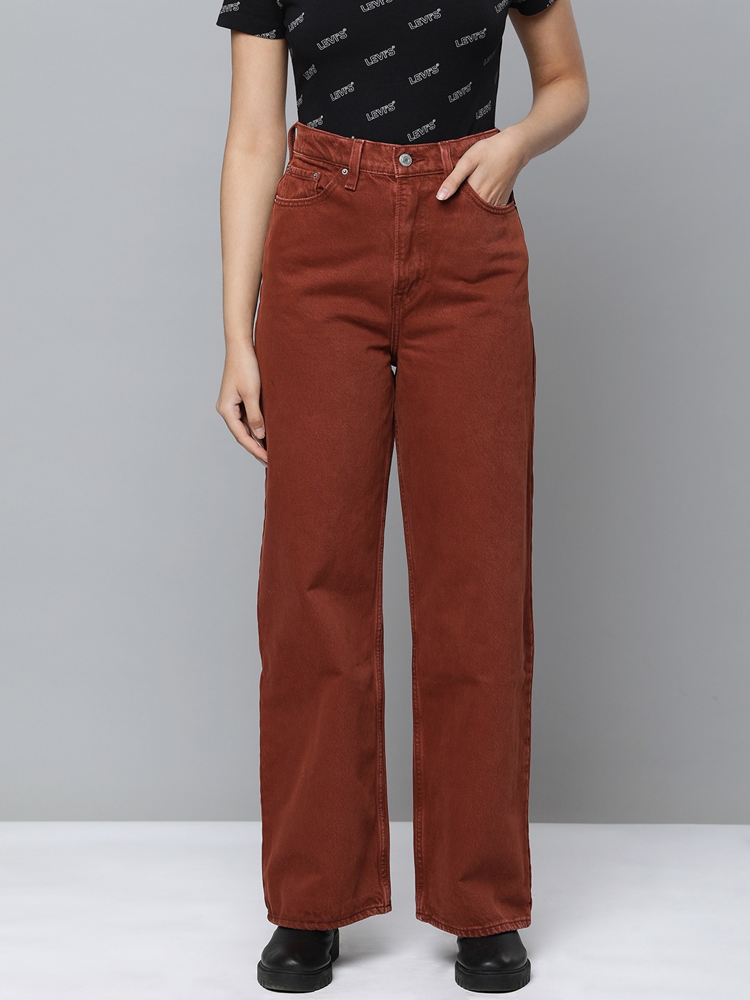 

Levis Women Mid-Rise Pure Cotton Relaxed Fit Jeans, Rust