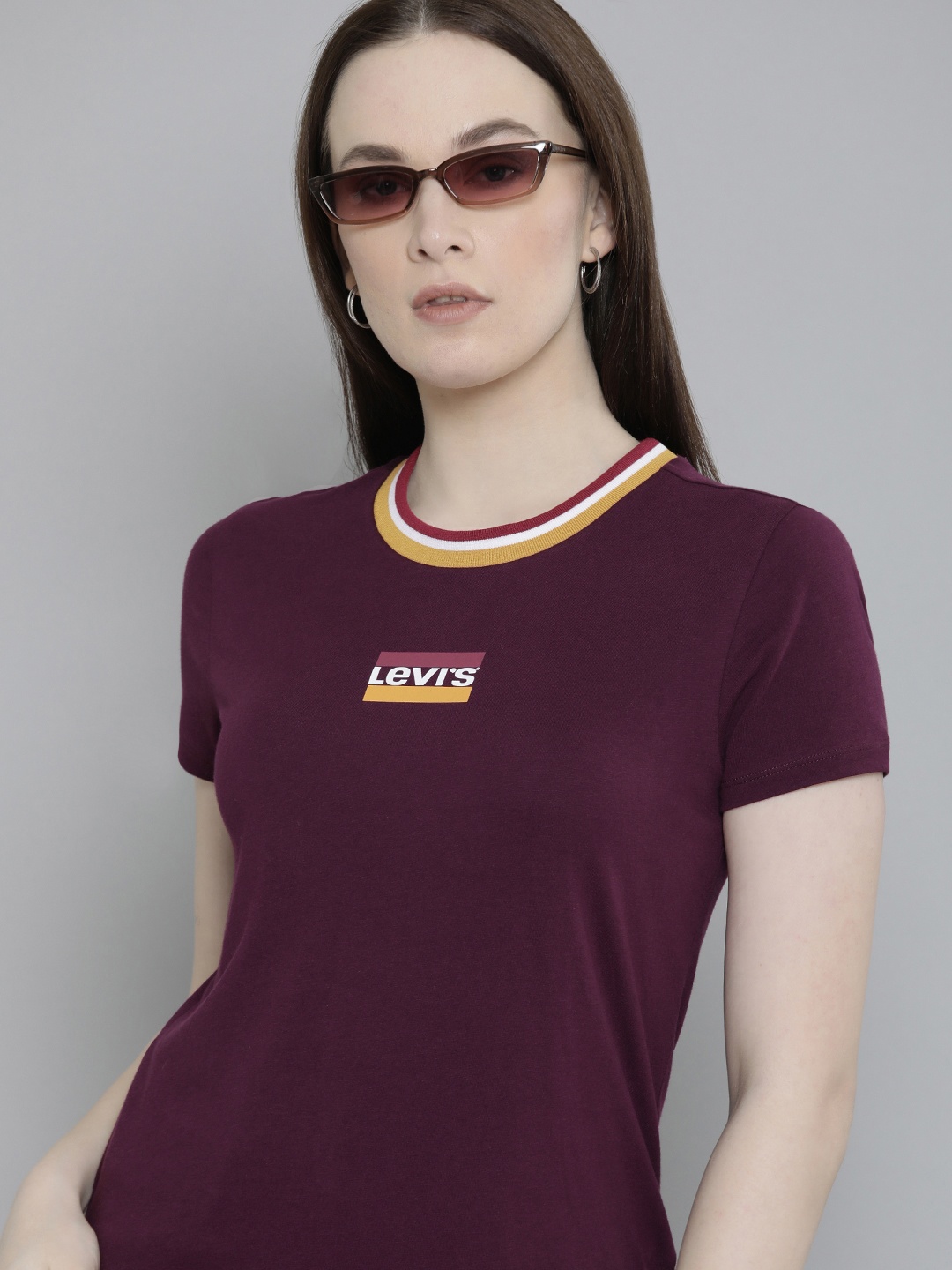 

Levis Women Pure Cotton Round Neck Short Sleeves T-shirt, Burgundy