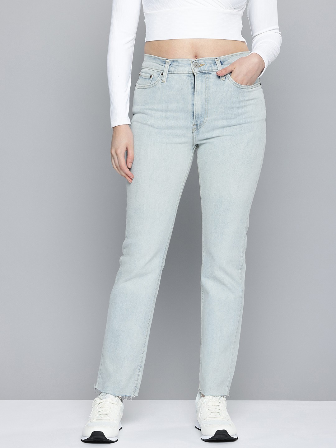 

Levis Women Bootcut Light Fade Stretchable Jeans, Blue