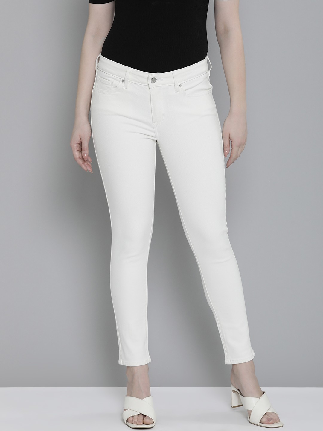 

Levis Women Mid Rise Skinny Fit Stretchable Jeans, White