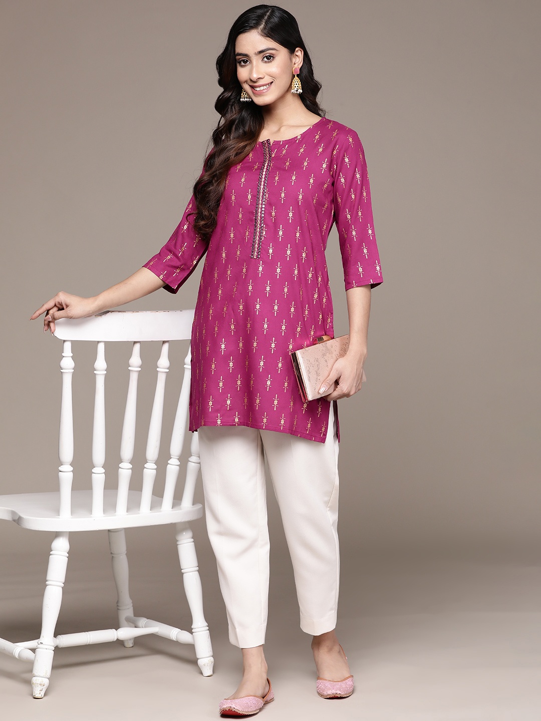 

Anubhutee Ethnic Motifs Printed Mirror Work Mirror Work Kurti, Magenta