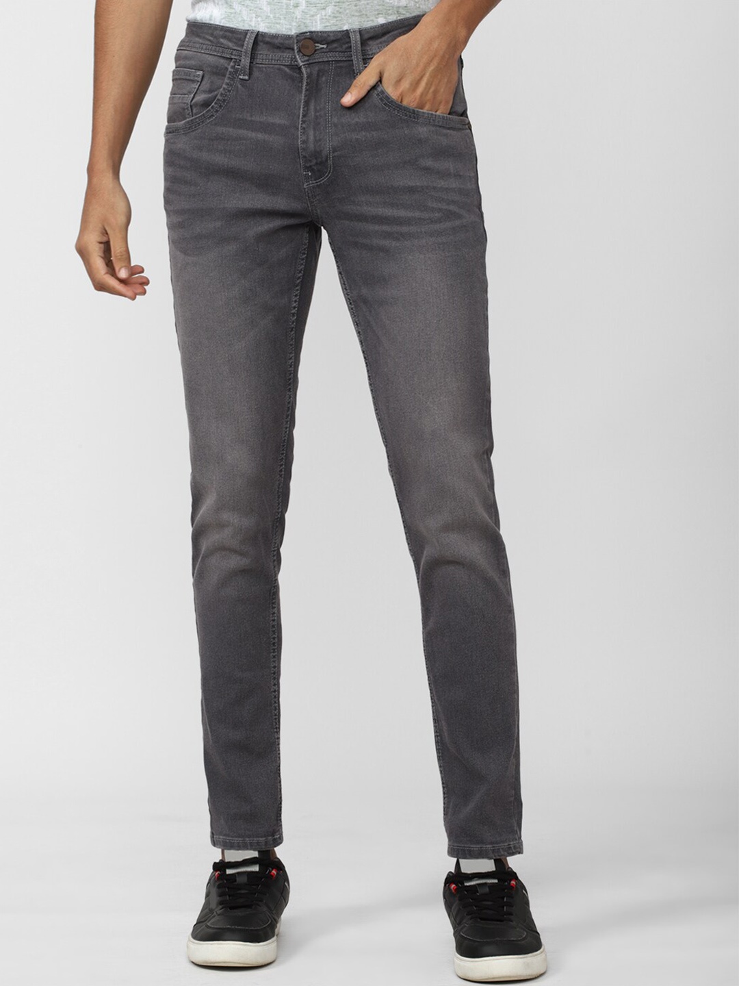

Van Heusen ACADEMY Men Skinny Fit Light Fade Jeans, Grey