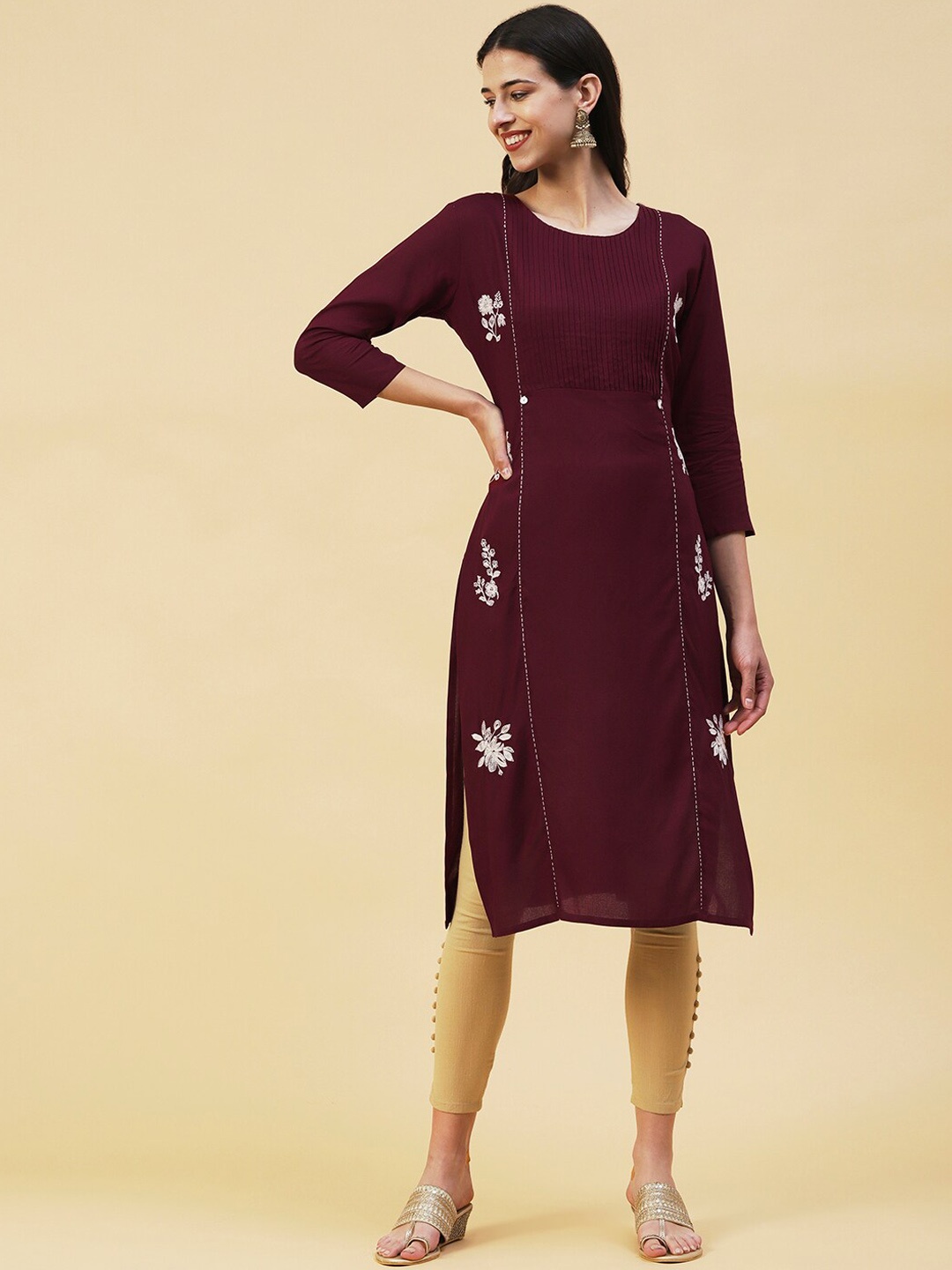 

FASHOR Floral Embroidered Thread Work Kurta, Maroon