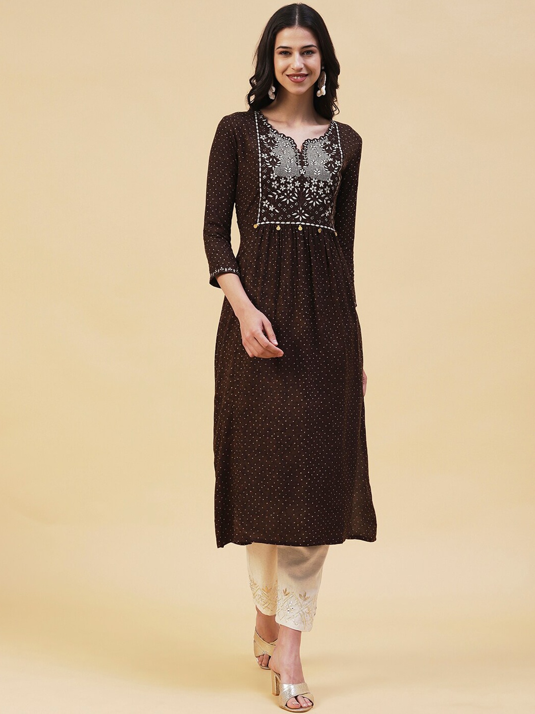 

FASHOR Ethnic Motifs Embroidered Yoke Straight Foil Printed Kurta, Brown