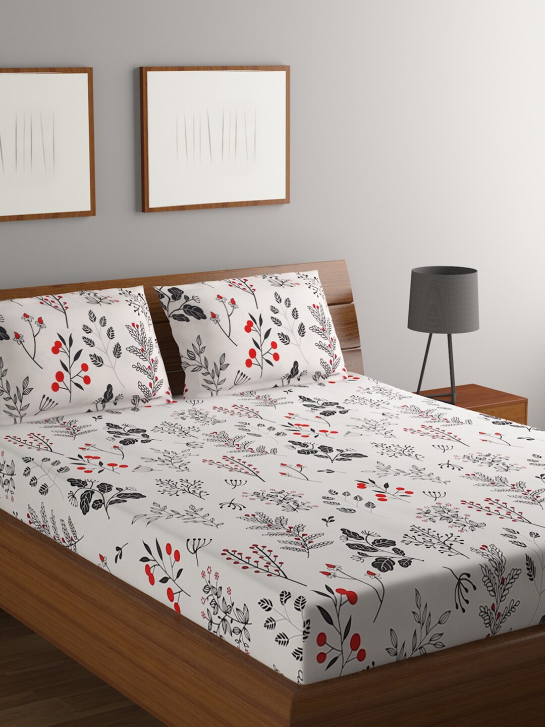 

BOMBAY DYEING White & Black Floral 144 TC Flat Queen Bedsheet with 2 Pillow Covers