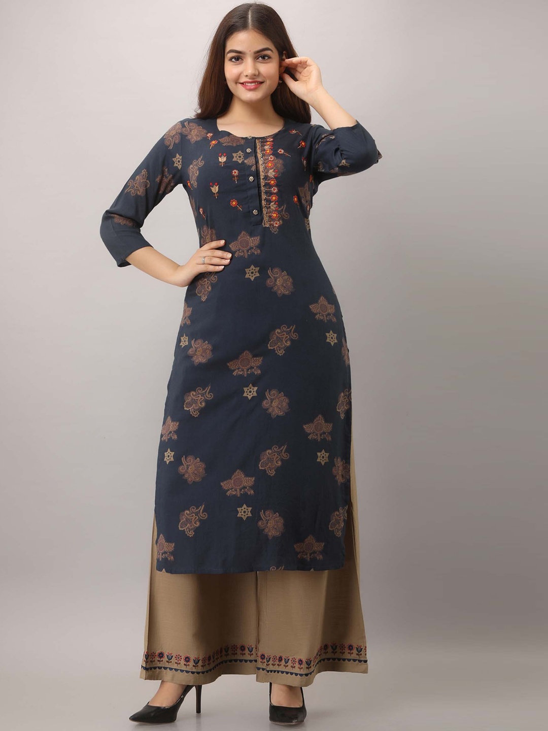 

Spera Ethnic Motifs Printed Thread Work Kurta with Palazzos, Navy blue