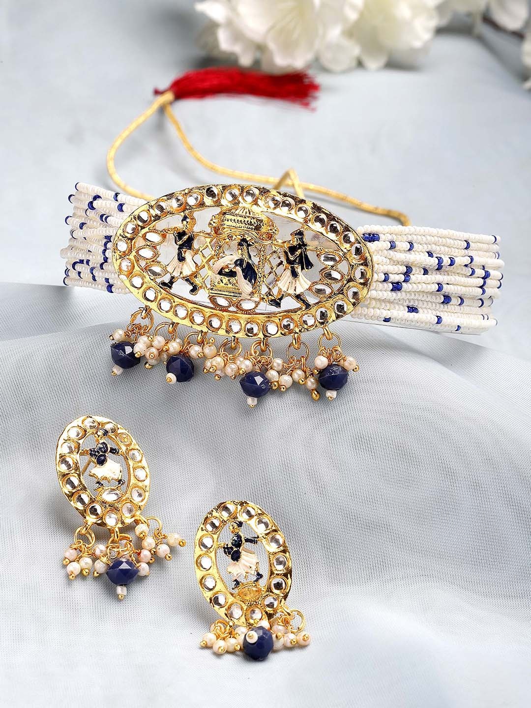 

KARATCART Gold-Plated Kundan-Studded Pearl Beaded Jewellery Set