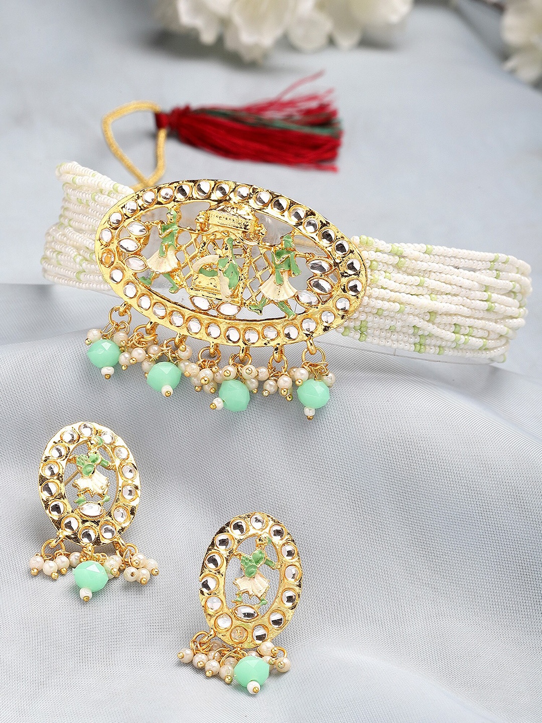

KARATCART Gold-Plated Kundan-Studded & Beaded Jewellery Set, White