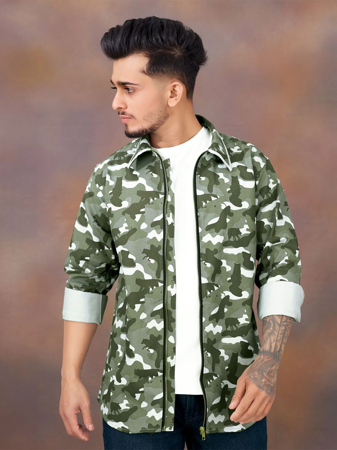 

FRENCH CROWN Men Green Standard Printed Casual Shirt