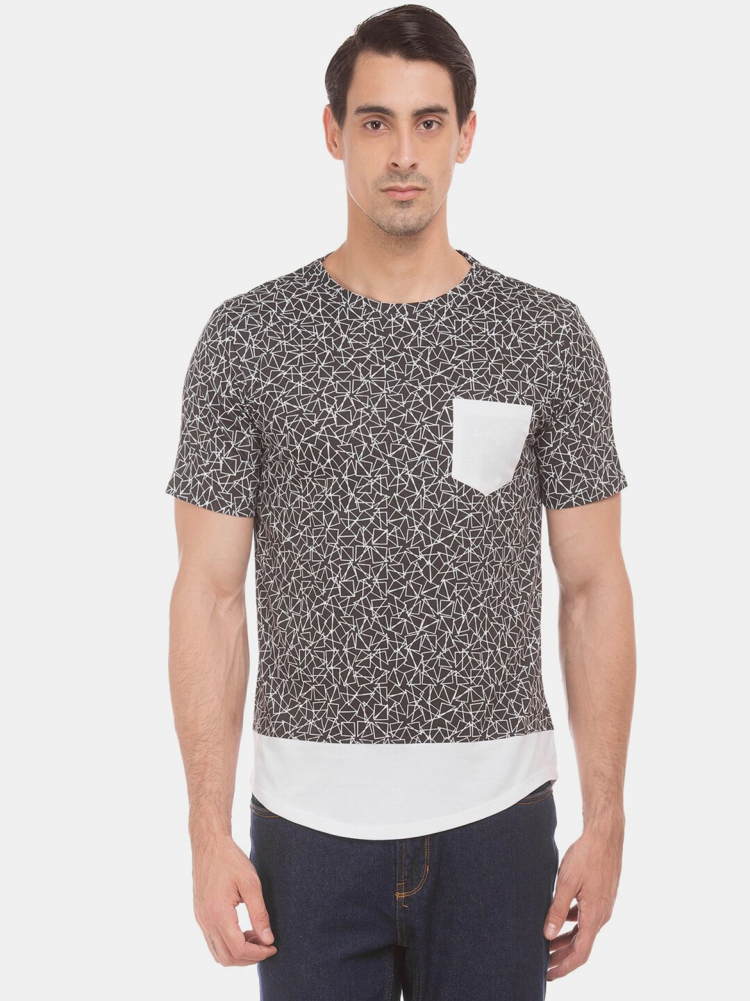 

V-Mart Geometric Printed Cotton T-shirt, Black