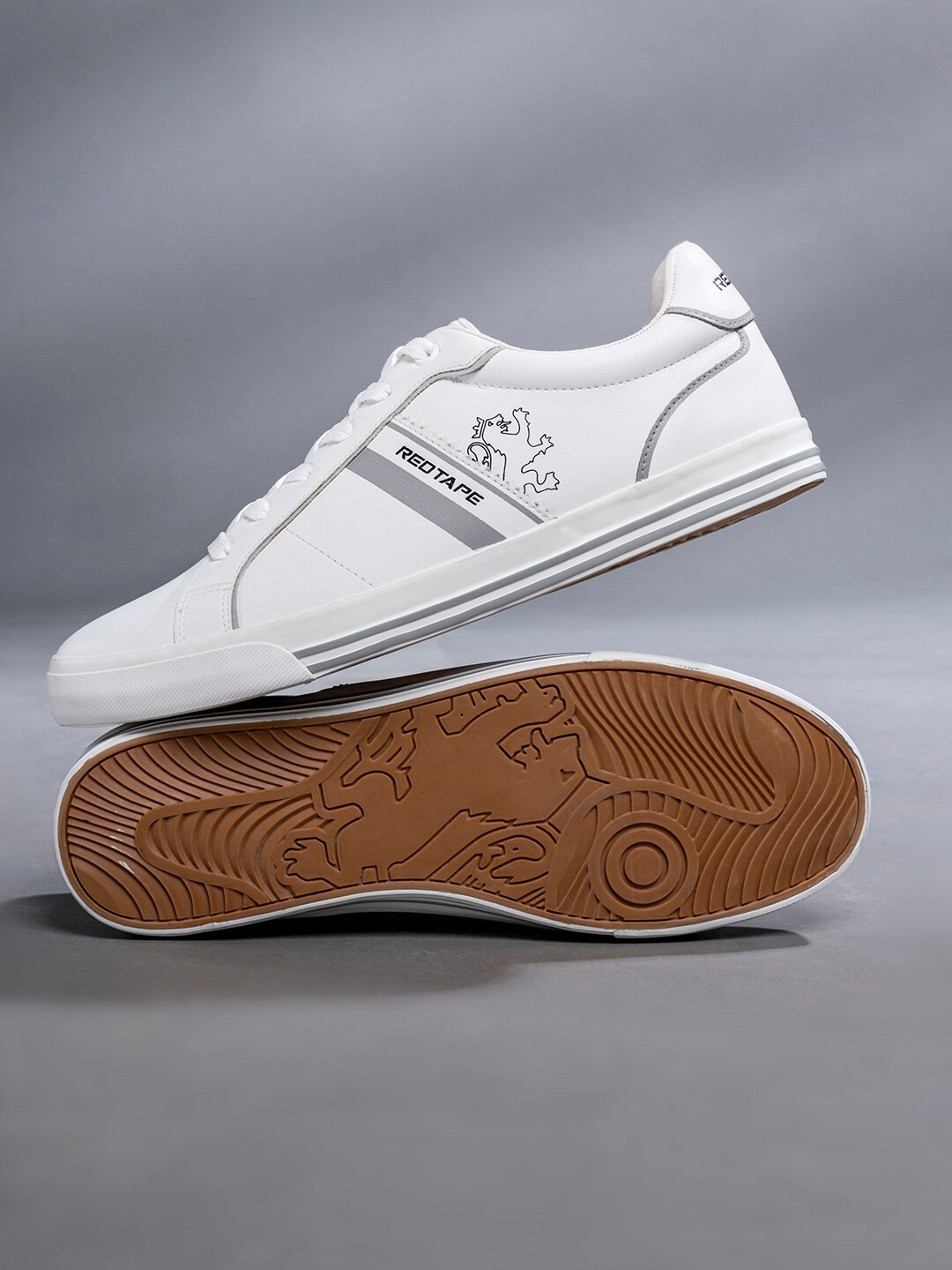 

Red Tape Men Round Toe Lace-Up Sneakers, White