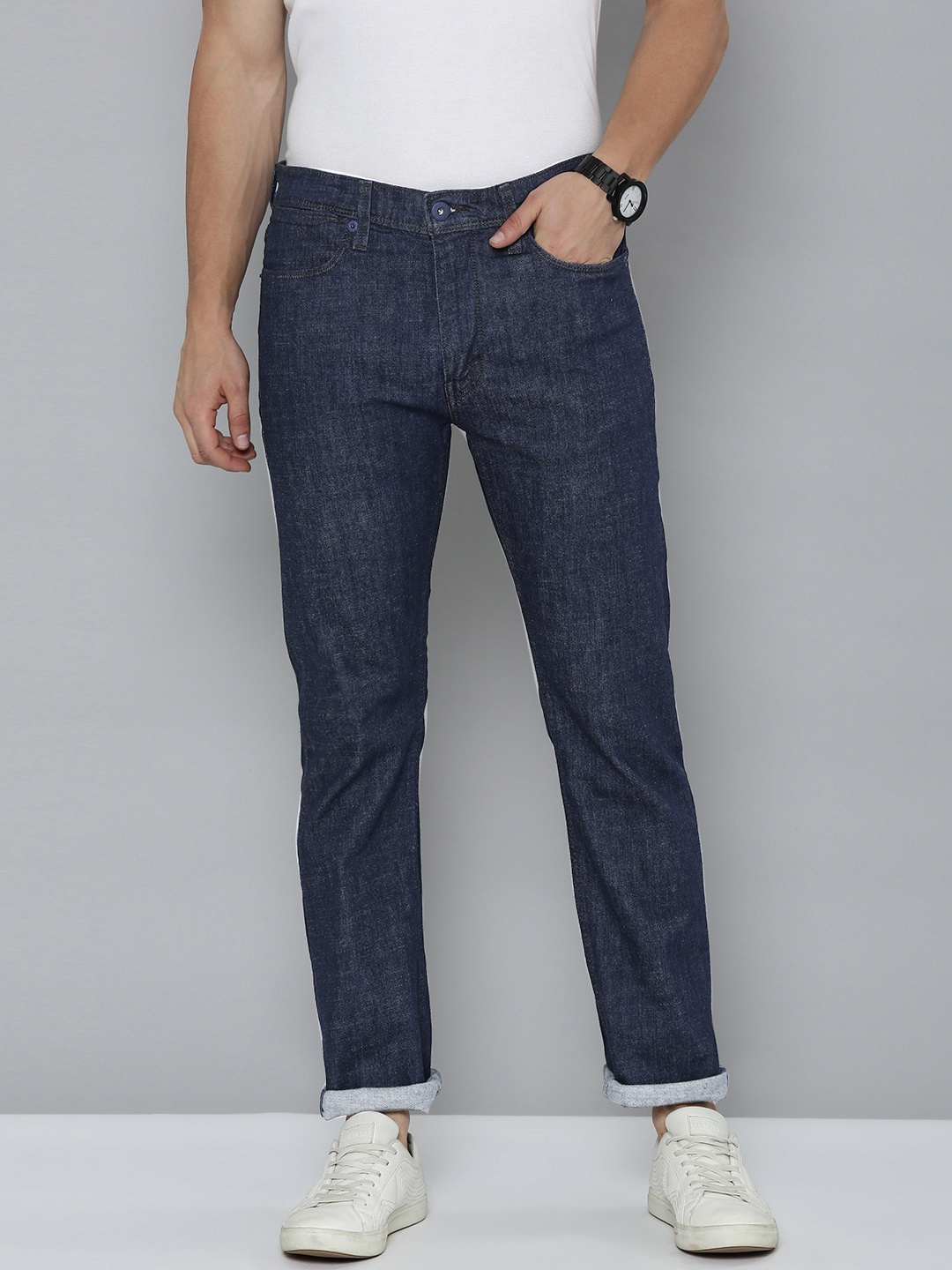 

Levis Men 513 Straight Fit Low-Rise Stretchable Jeans, Blue