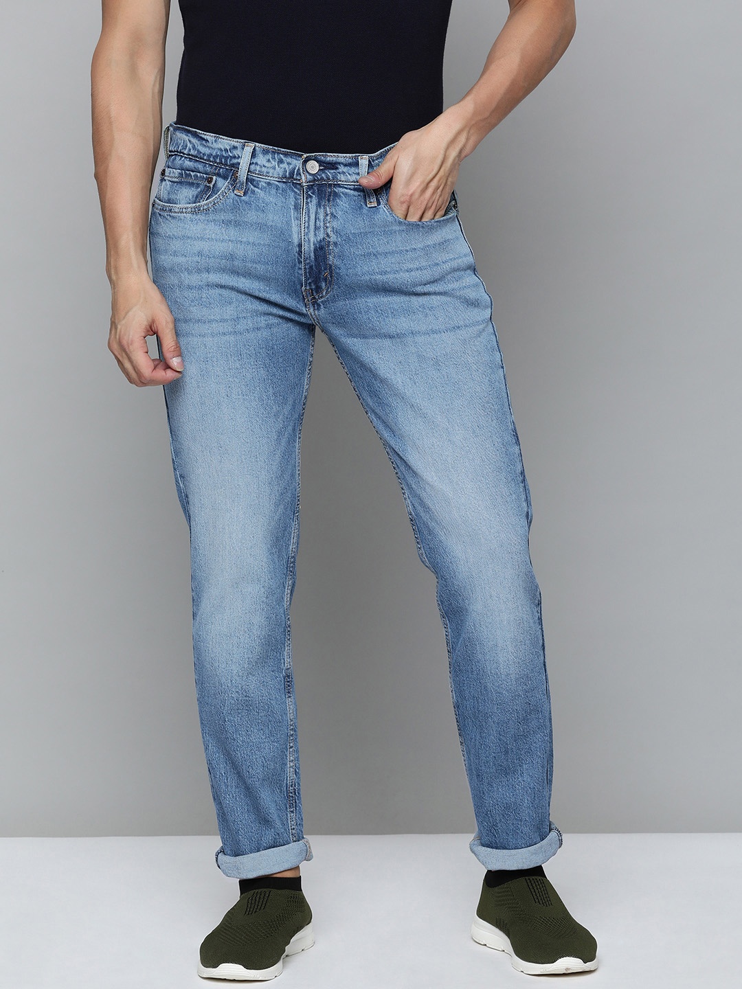 

Levis Men Slim Fit Heavy Fade Stretchable Mid-Rise Jeans, Blue