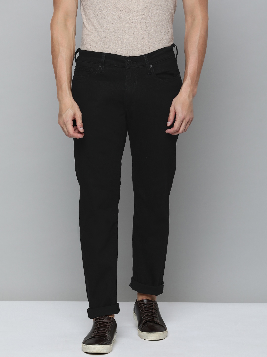 

Levis Men 511 Slim Fit Low-Rise Stretchable Jeans, Black