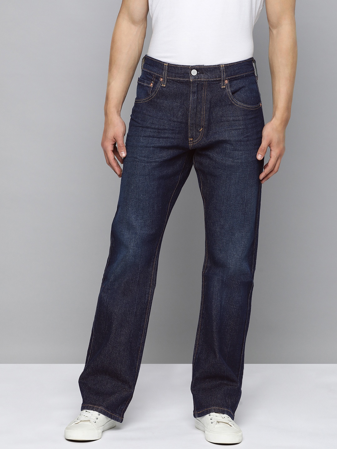 

Levis Men 517 Bootcut Light Fade Jeans, Blue