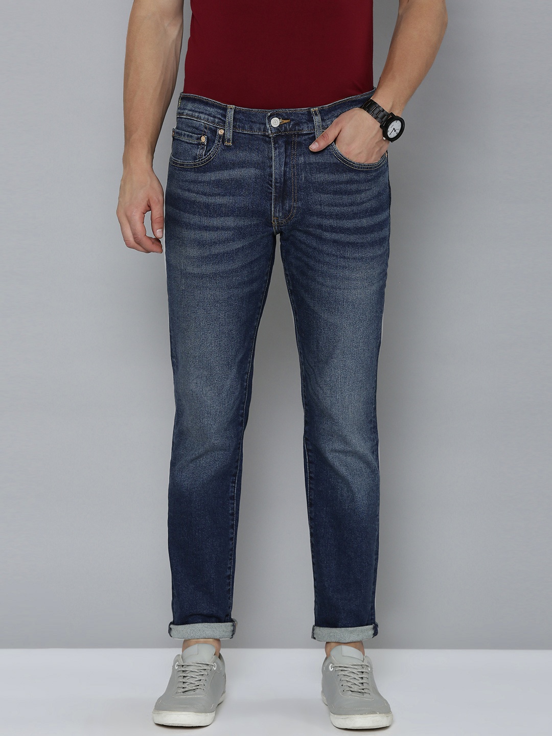 

Levis Men Mid Rise Slim Fit Light Fade Stretchable Jeans, Blue