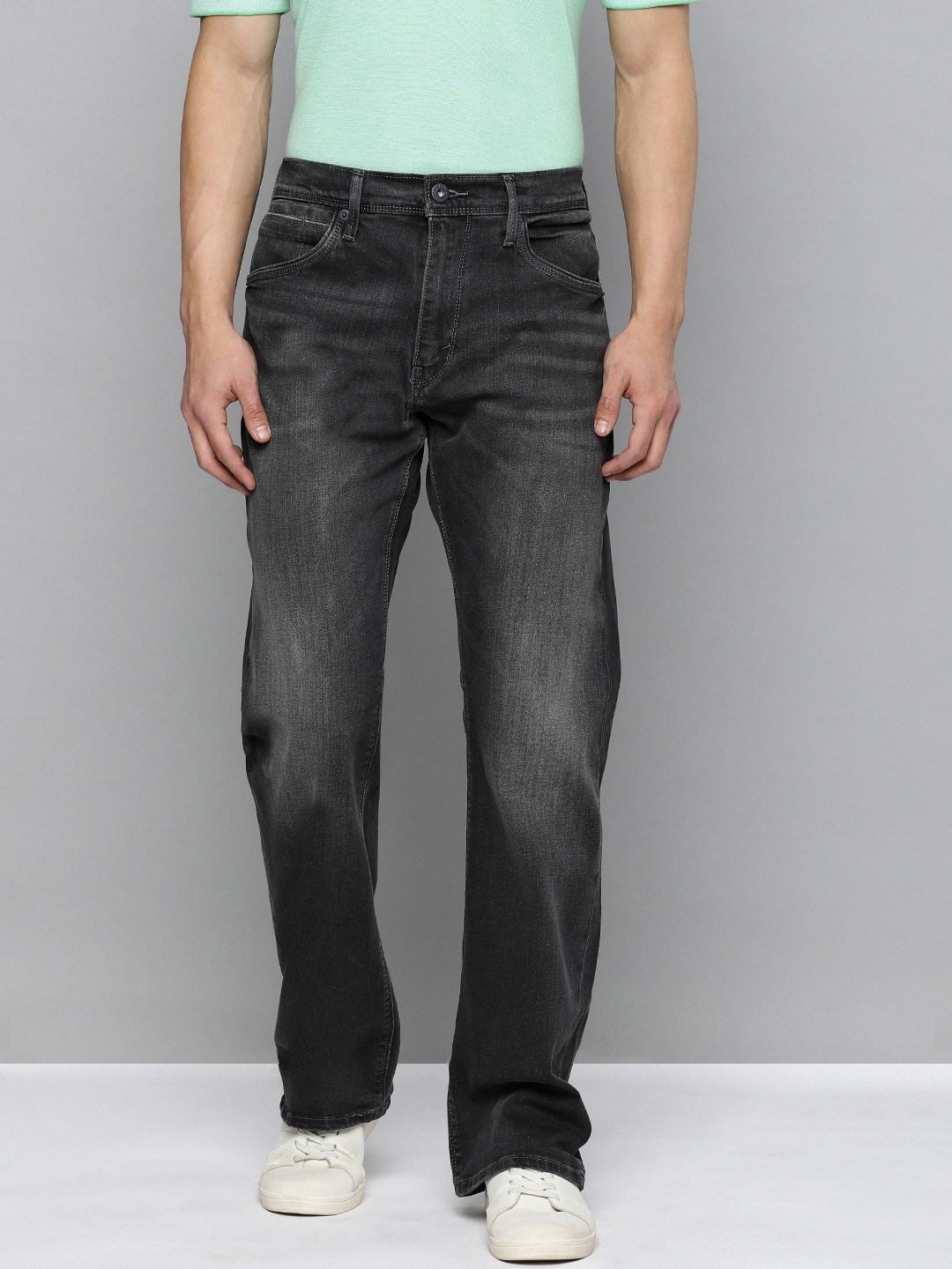 

Levis Men 517 Bootcut Heavy Fade Stretchable Jeans, Grey